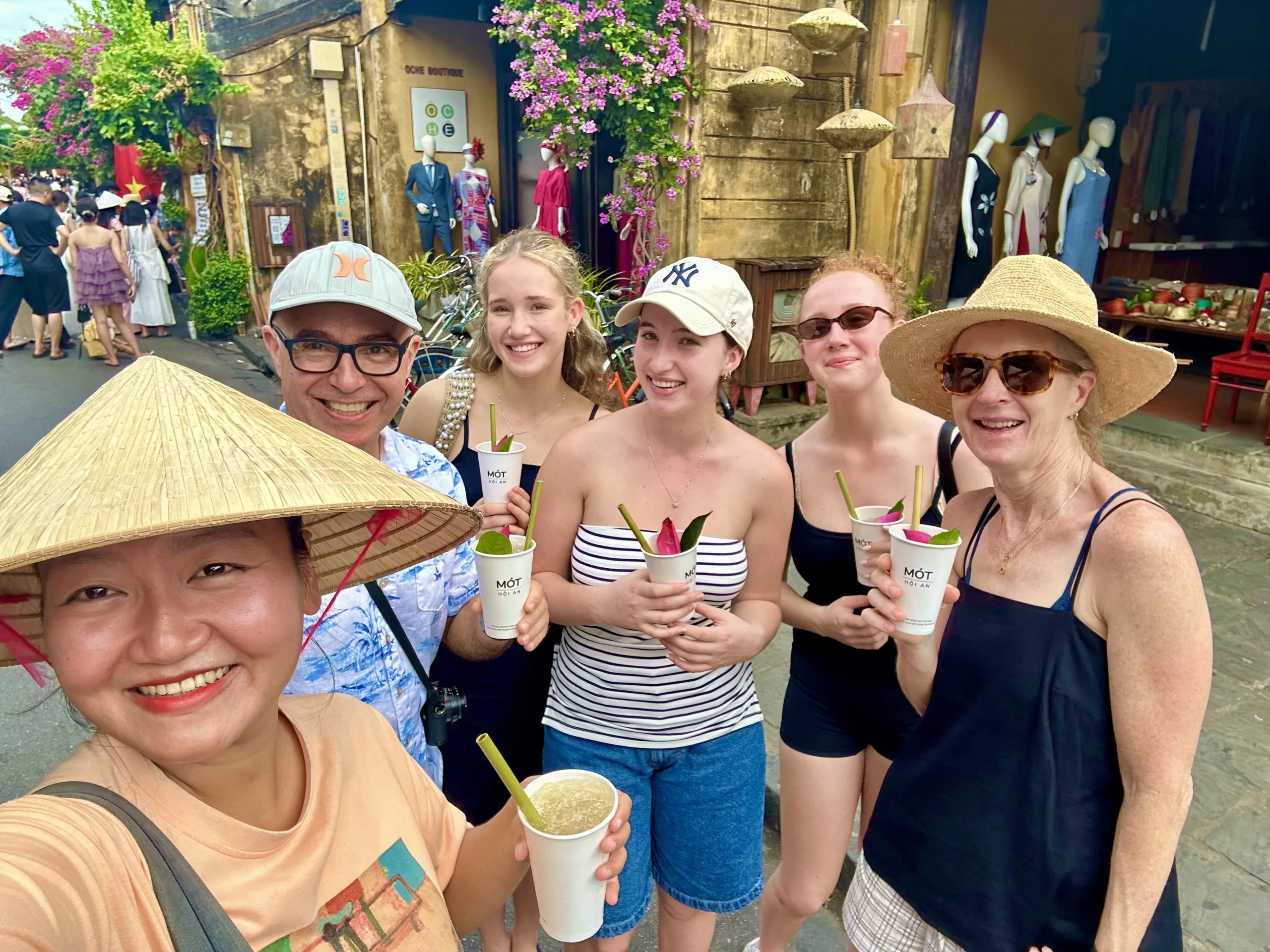 Hoi An Vegan Food Tour: Market Visit, Local Specialties & Hidden Gem