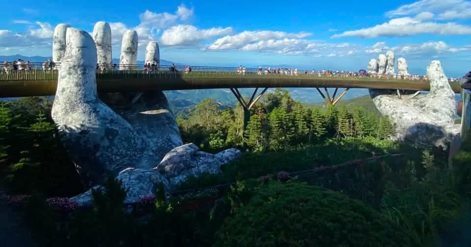 Ba Na Hills and Hoi An Tour: Golden Bridge, Cable Car & Ancient Town